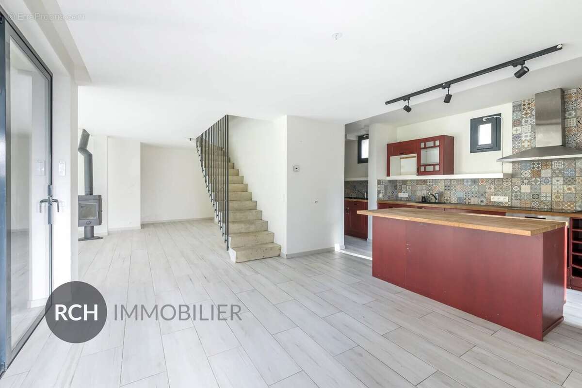 Maison à MONTFORT-L&#039;AMAURY