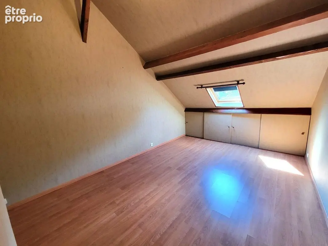 Propriété avec piscine couverte, salle de réception et 3 369 m² de terrain ? À seulement 10 minutes de Châteaudun - photo 11