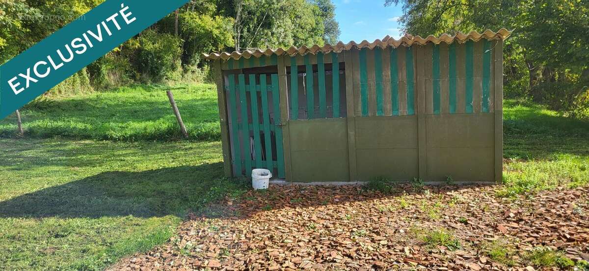 Photo 5 - Terrain à SAINT-PIERRE-DE-MAILLE