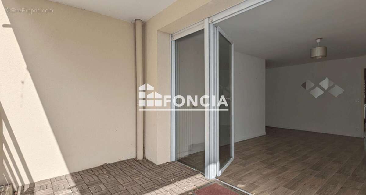 3 pièces lumineux, calme, résidence moderne avec 2 balcons, terrasse, 2 chambres, cuisine totalement aménagée équipée, box-garag - photo 6