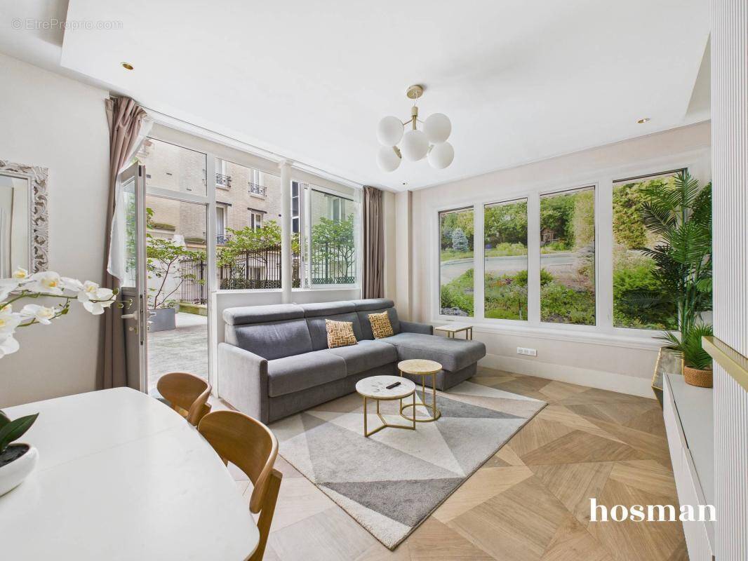 Appartement à PARIS-20E