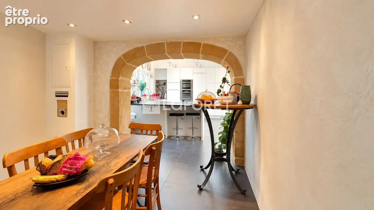 Maison Saint Romain, 6 pièce(s) 200 m2 - photo 8