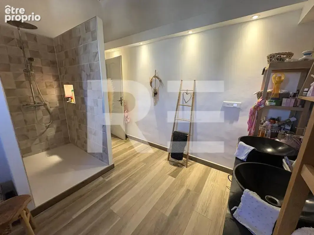 A vendre maison de 130 m² avec piscine sur generac - photo 9