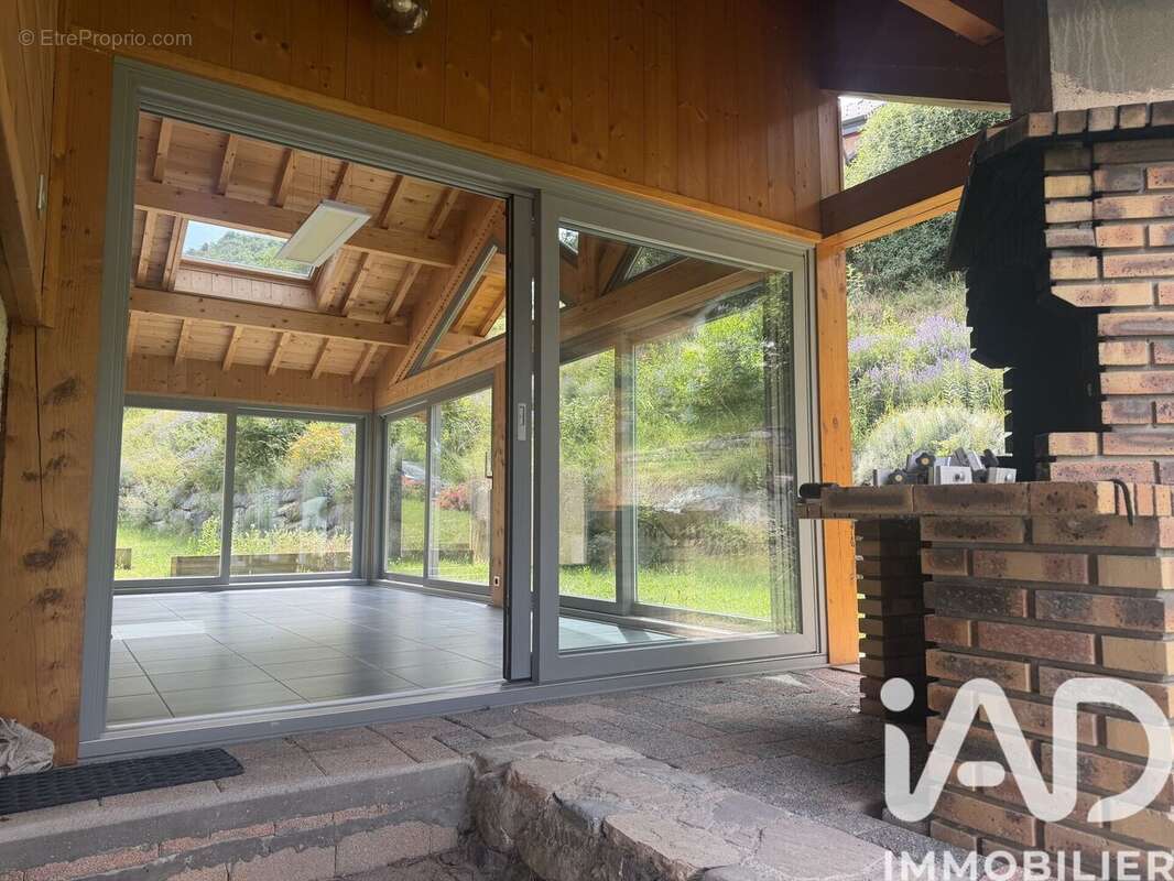 Maison 155 m² à Saint-Pancrace  - photo 2