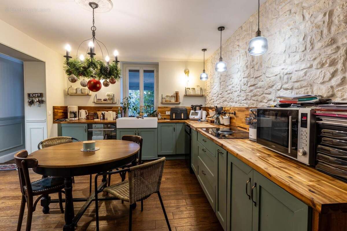 Photo 2 - Maison à RUELLE-SUR-TOUVRE