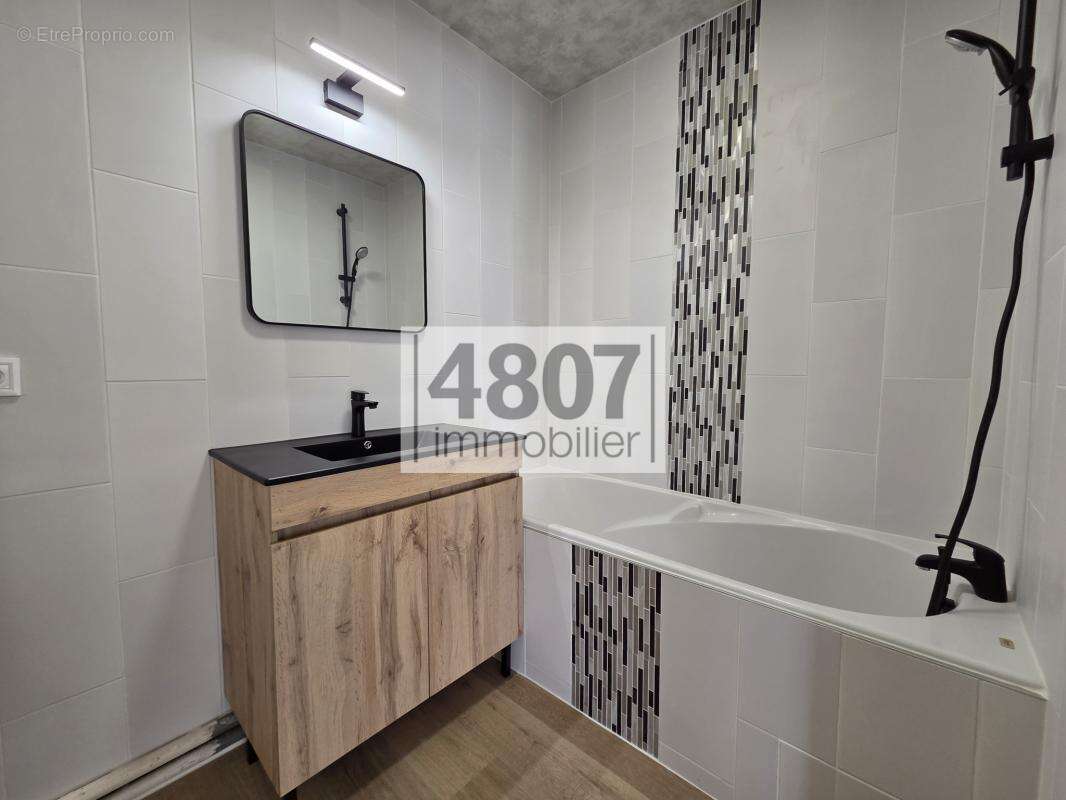 Appartement à VILLE-LA-GRAND