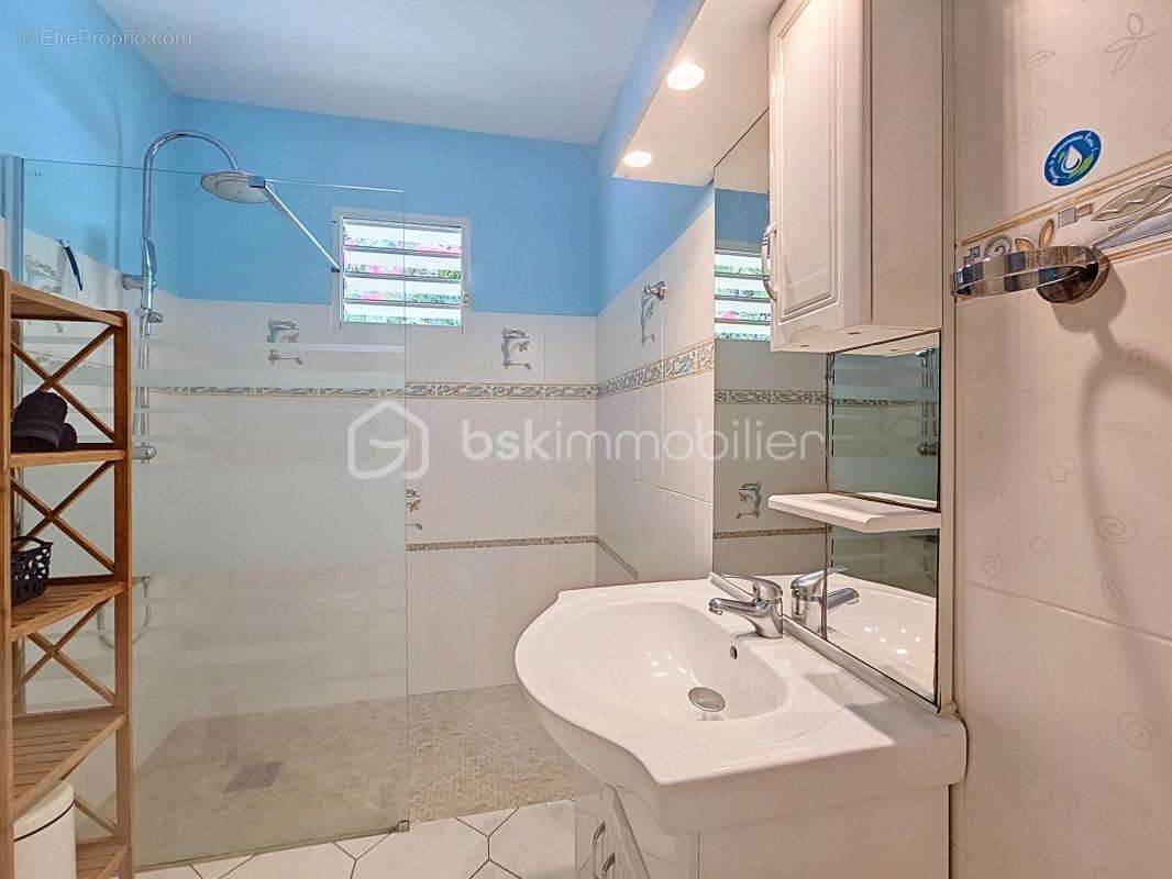Villa 4 chambres avec piscine Sainte Anne - photo 19