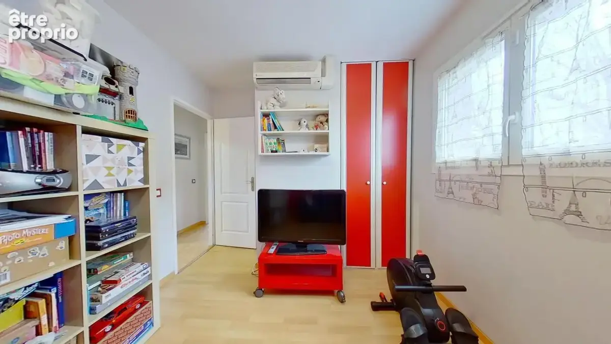 Maison 5 pièces 141 m² à vendre à Bron (69500) - photo 11