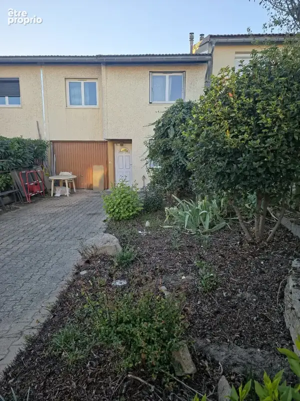 Pavillon mitoyen 4 chambres 92 m² .Saint-Quentin-Fallavier - photo 1