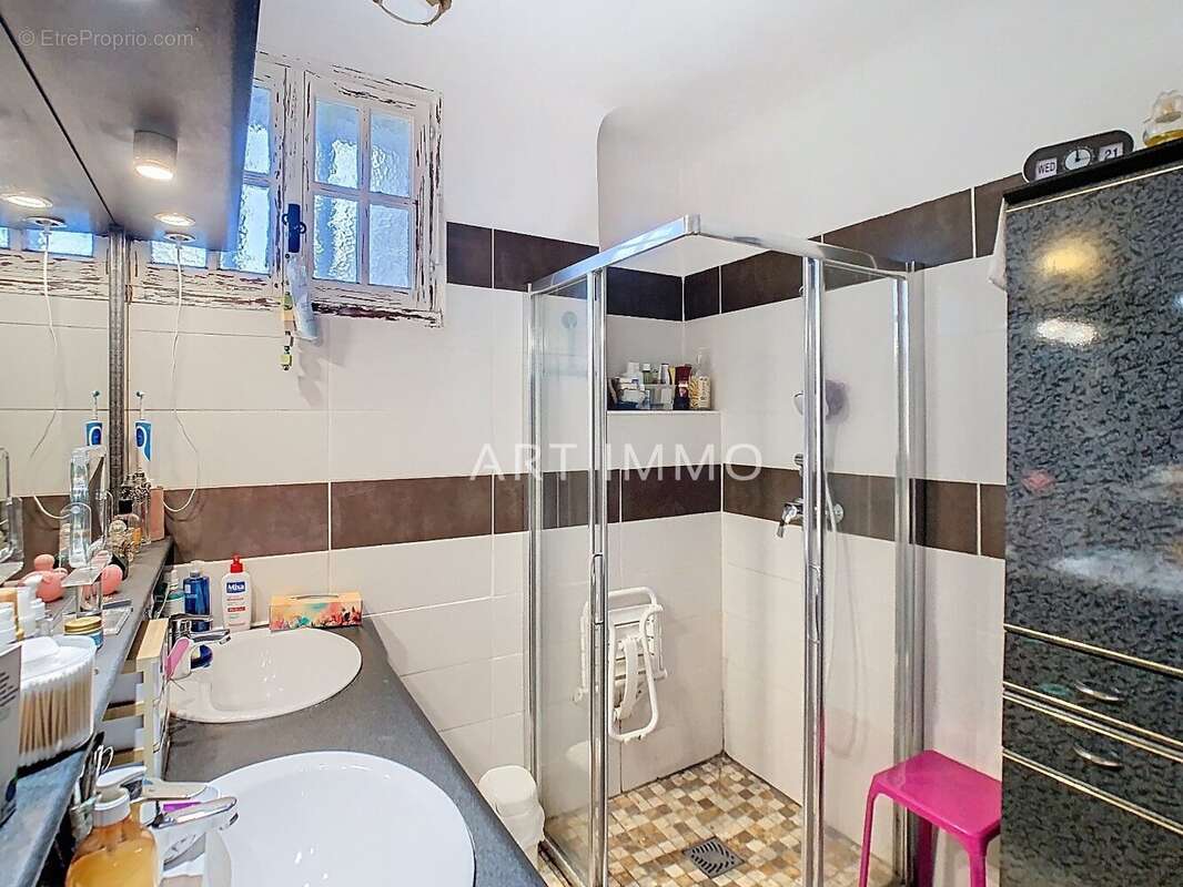 Maison à SAINT-SATURNIN-LES-APT