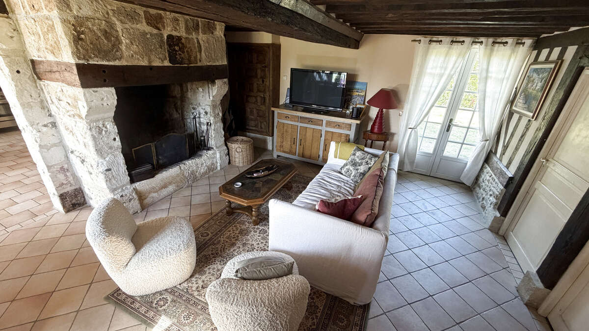 Maison à PONT-L'EVEQUE