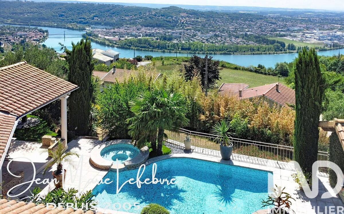 Photo 1 - Maison à CONDRIEU