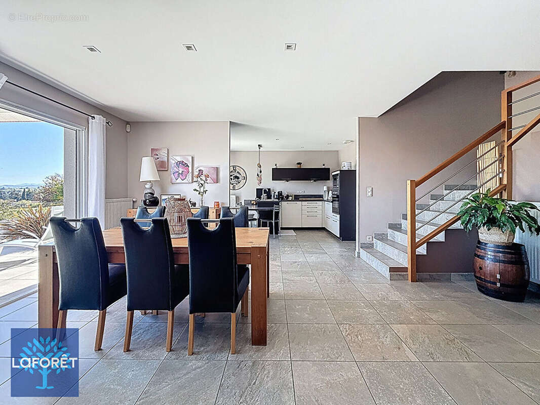 Maison à MARCY-L'ETOILE