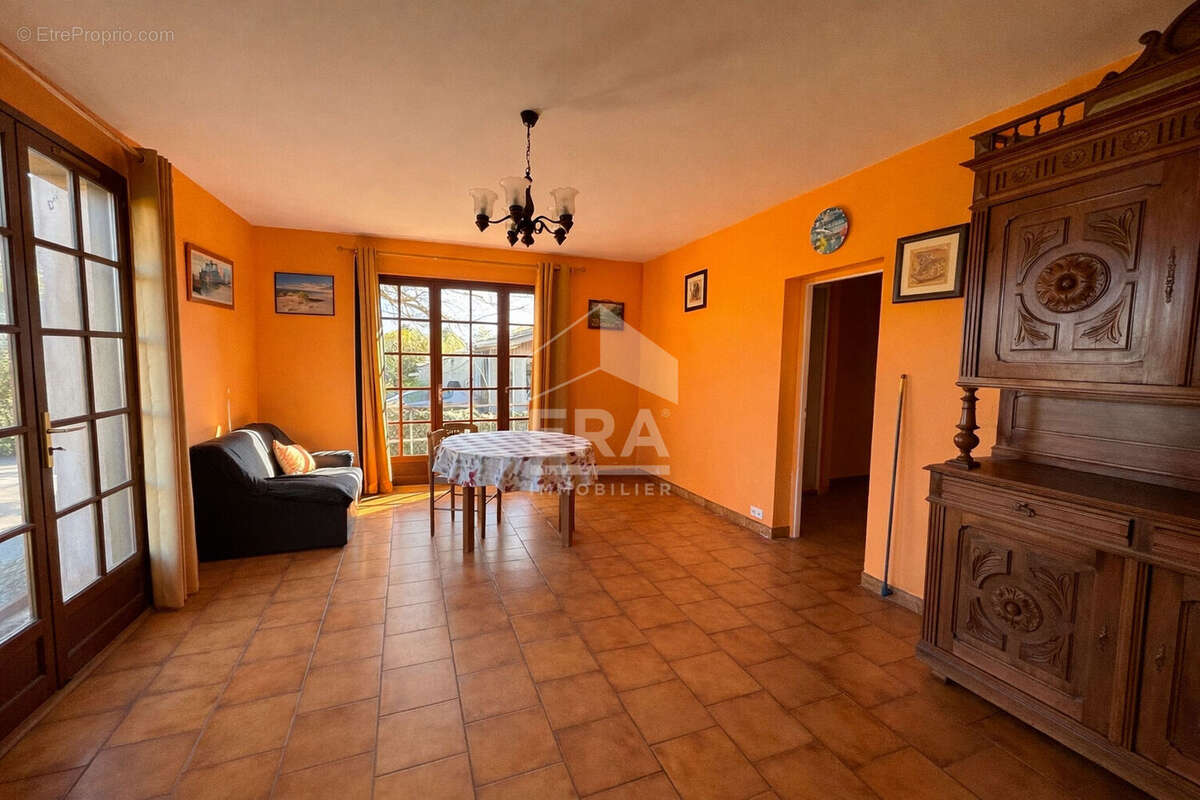 Maison à SAINT-TROJAN