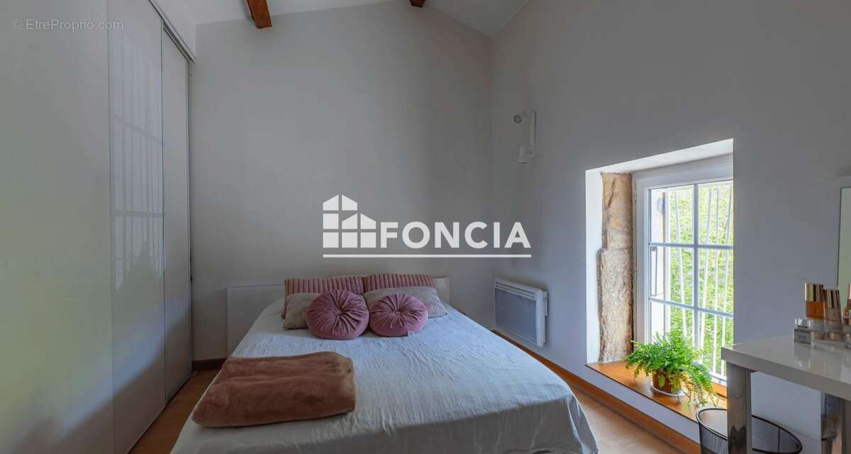 Maison à SAINT-ROMAIN-DE-SURIEU