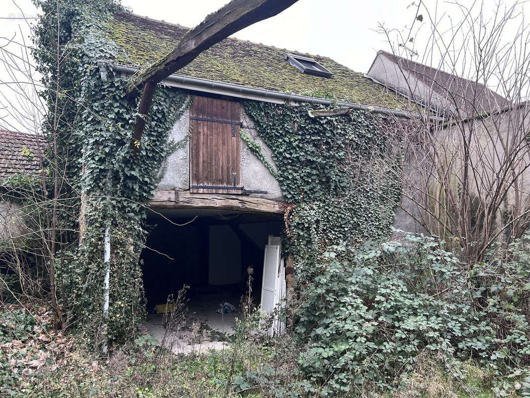 Maison 150 m² à Brie-Comte-Robert  - photo 2