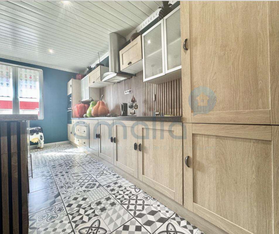 Maison 121 m² à Busigny  - photo 4
