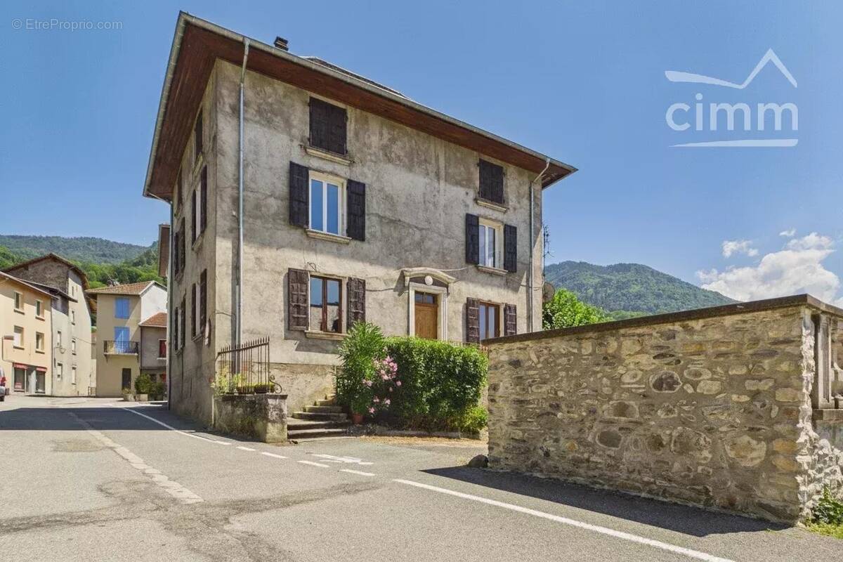 Maison à GONCELIN