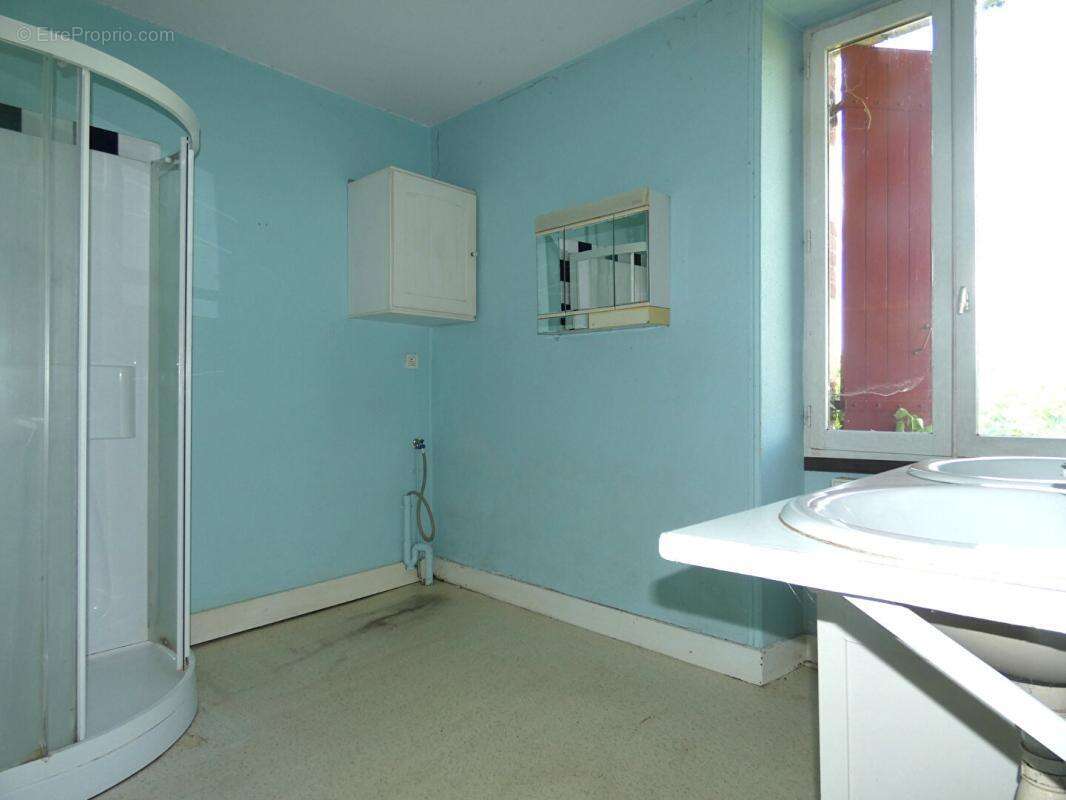 Maison 94 m2 habitables / 3 chambres / grange / terrain 1 hectare environ - photo 15