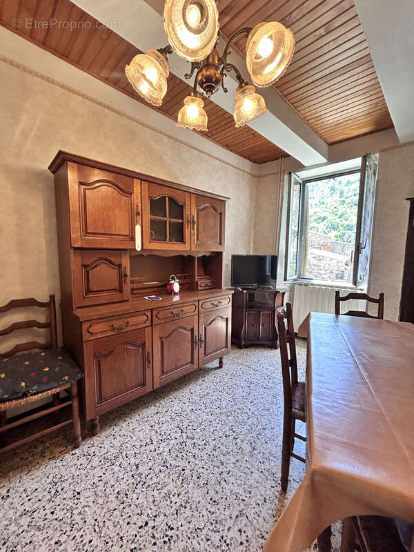En Cévennes, petite maison de village, à rénover, à vendre - photo 4