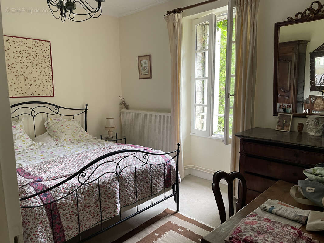 Maison à SAINT-AULAYE