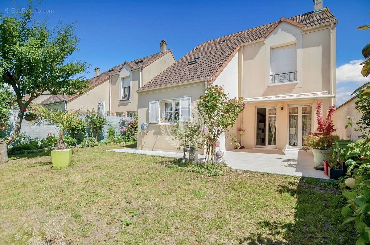 Maison à TAVERNY
