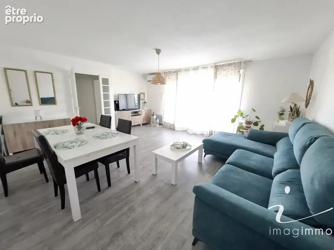 Dans une petite copropriété de 7 lots, découvrez cet appartement T4 de 90,17 m2 avec une vue exceptionnelle ! - photo 3