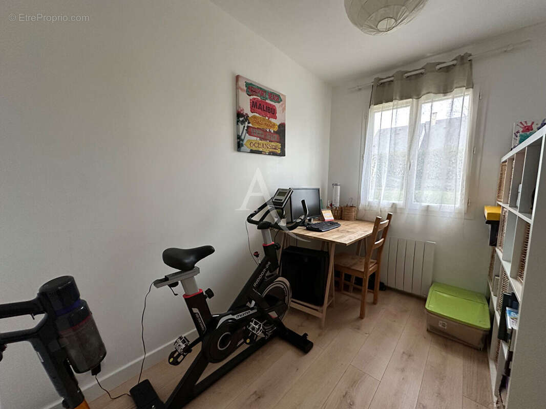 Maison à CINQ-MARS-LA-PILE