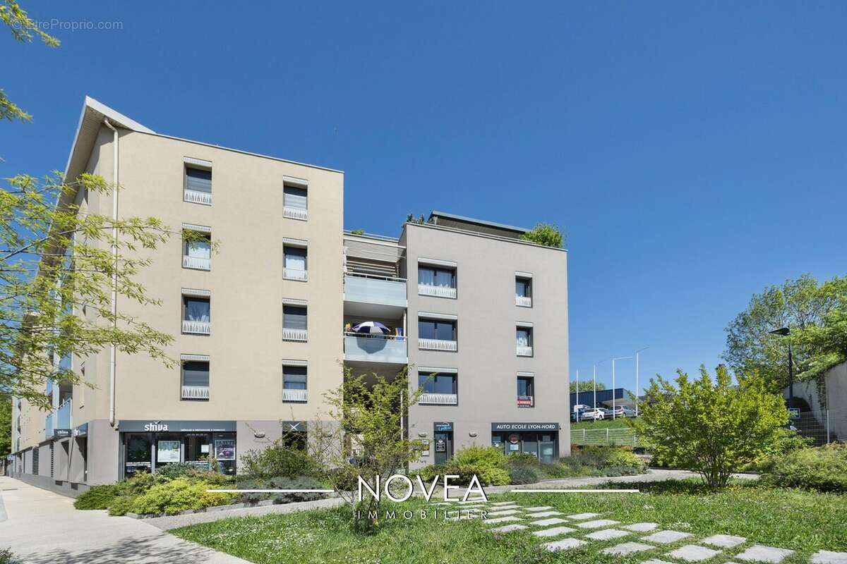 Appartement à NEUVILLE-SUR-SAONE