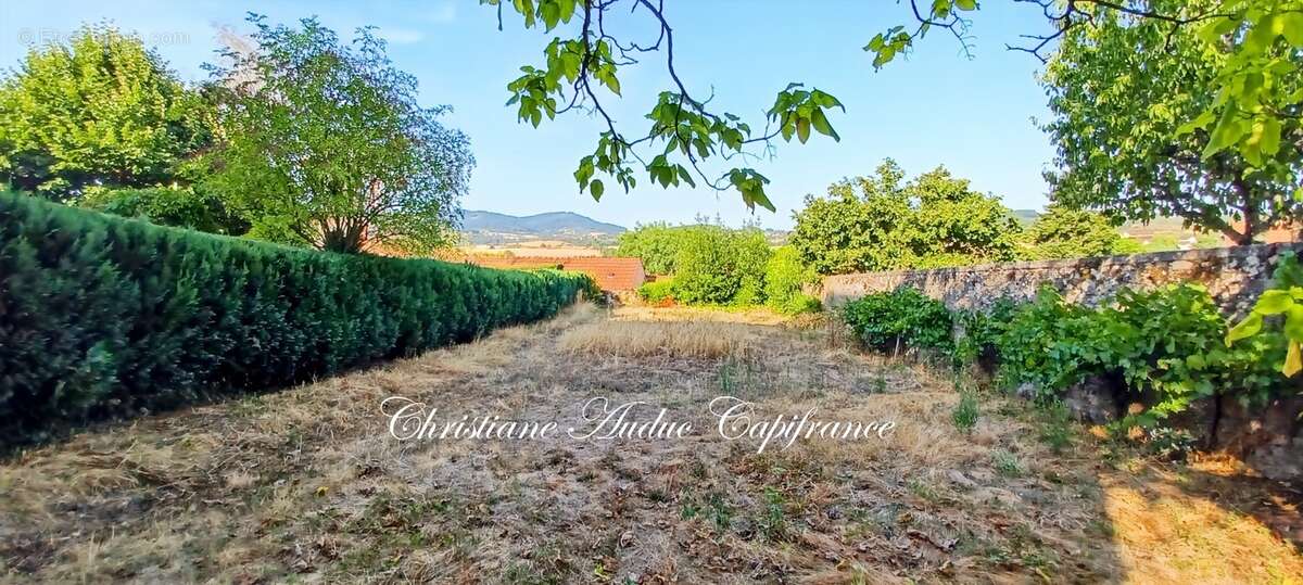 Dompierre-les-Ormes, maison de centre bourg de 122 m² avec 4 chambres, jardin, sur terrain de 500 m² - photo 2