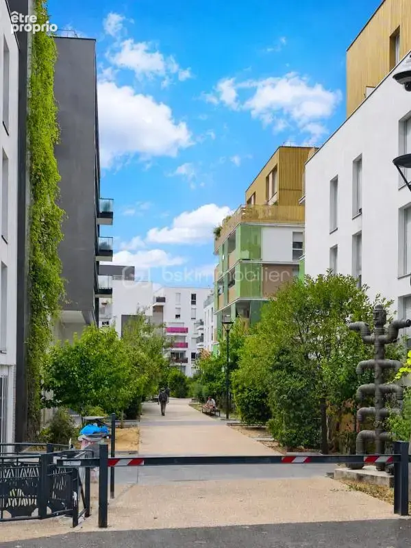 Romainville – t2 de 44,20 m² avec terrasse – métro ligne 11 à 5 min à pied - photo 2