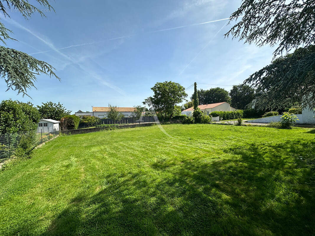 Terrain constructible à vendre à AIZENAY - photo 5