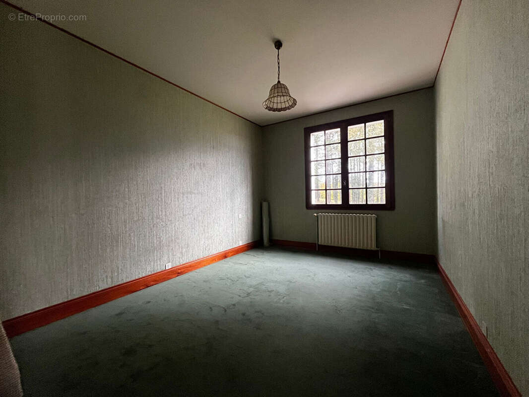 Maison à SAINT-GENEST-D&#039;AMBIERE