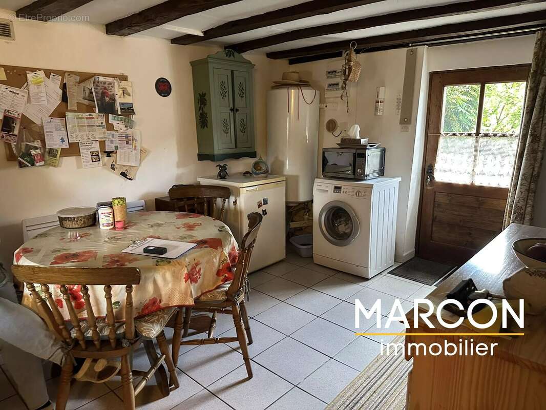 Appartement à VAREILLES