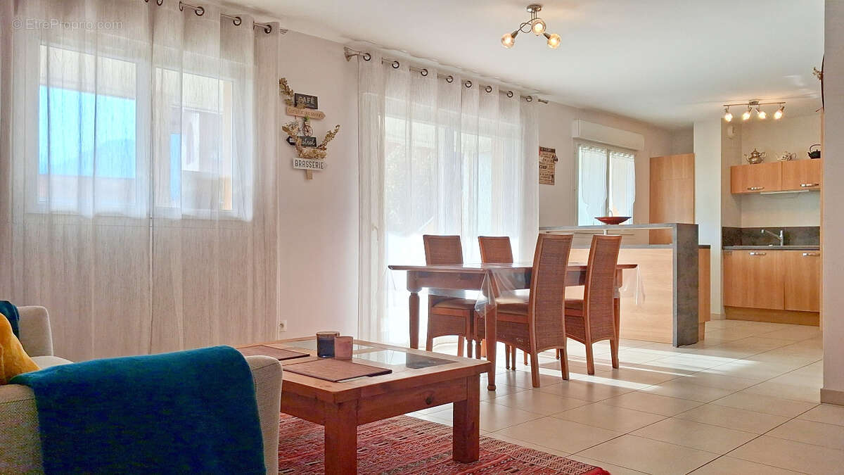 Appartement à AMANCY