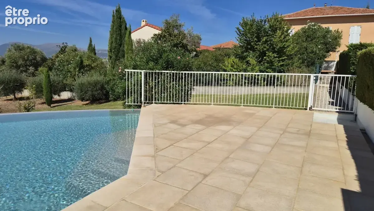 Nice Fabron – 2 pièces au calme avec terrasse et piscine - photo 16