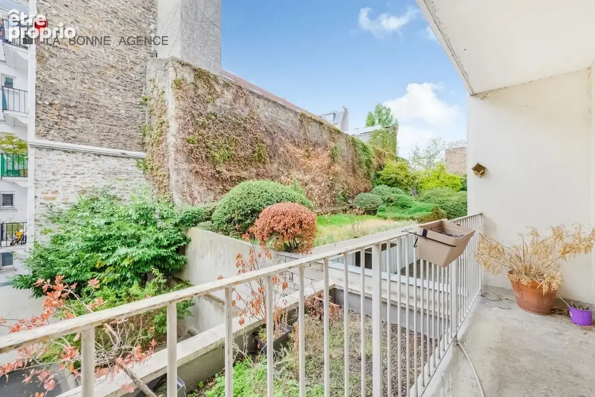 Paris 14 - Rue du Moulin Vert - Studio de 31 m² - Balcon exposé plein sud - photo 8