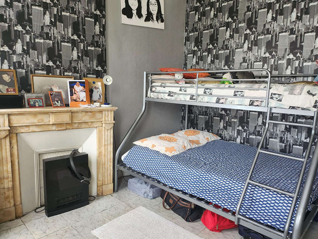 Appartement à MARSEILLE-6E