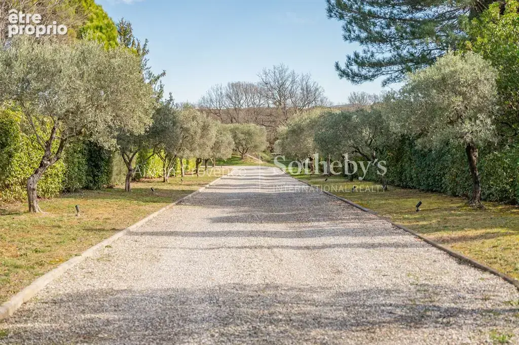Propriété contemporaine de 250 m² sur un terrain arboré de 4 000 m² - photo 20