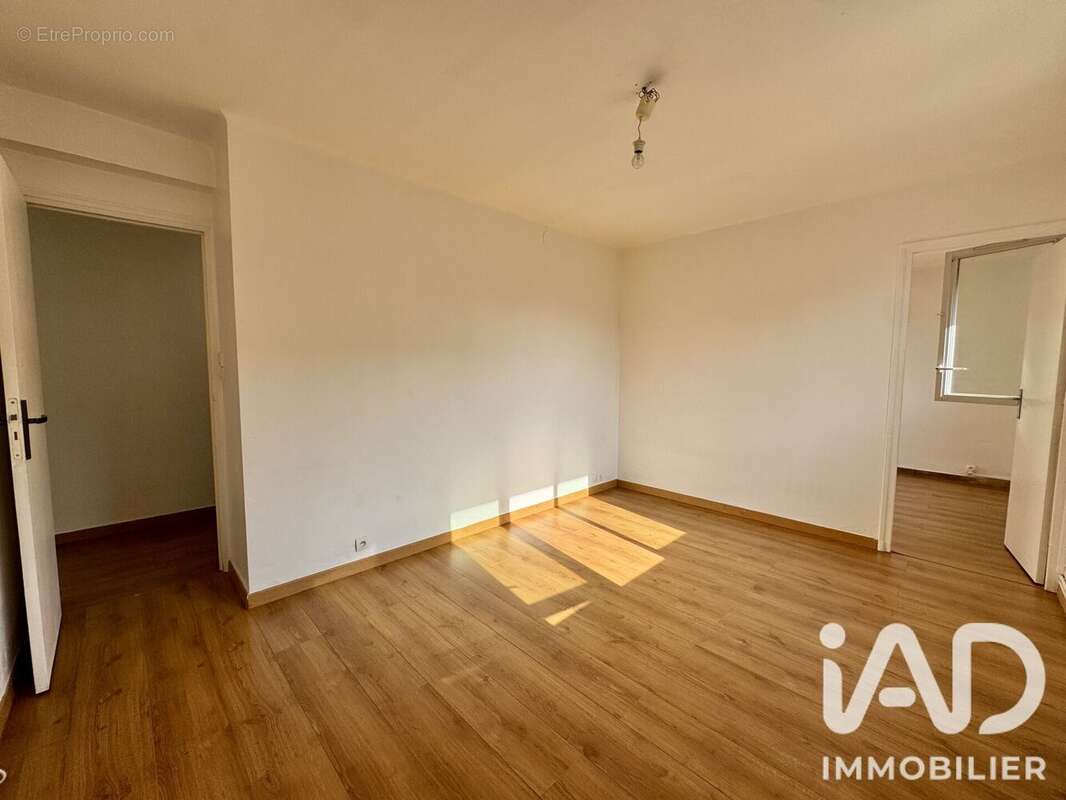 Appartement 77 m² à Toulon  - photo 8