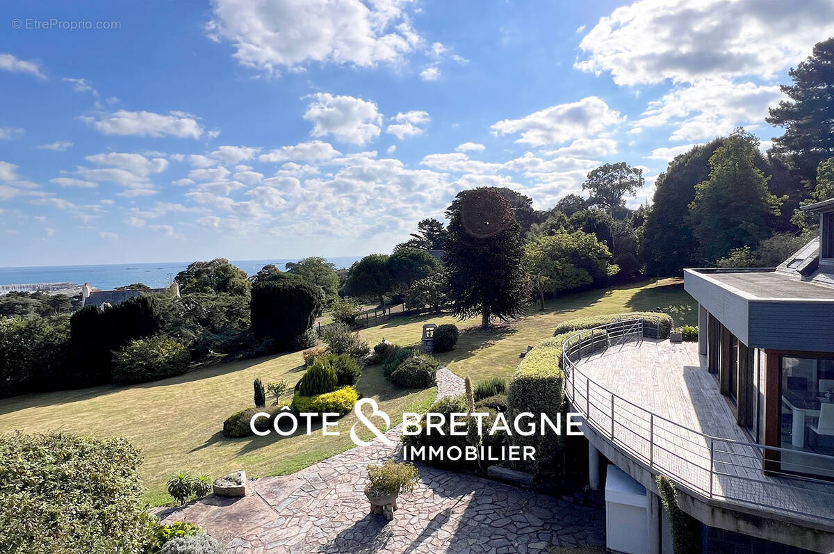 Maison à ETABLES-SUR-MER