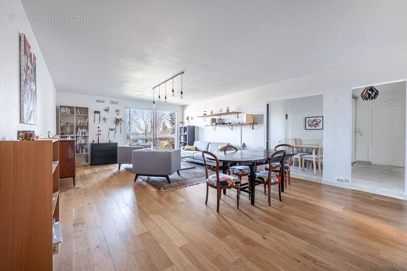Appartement à SURESNES