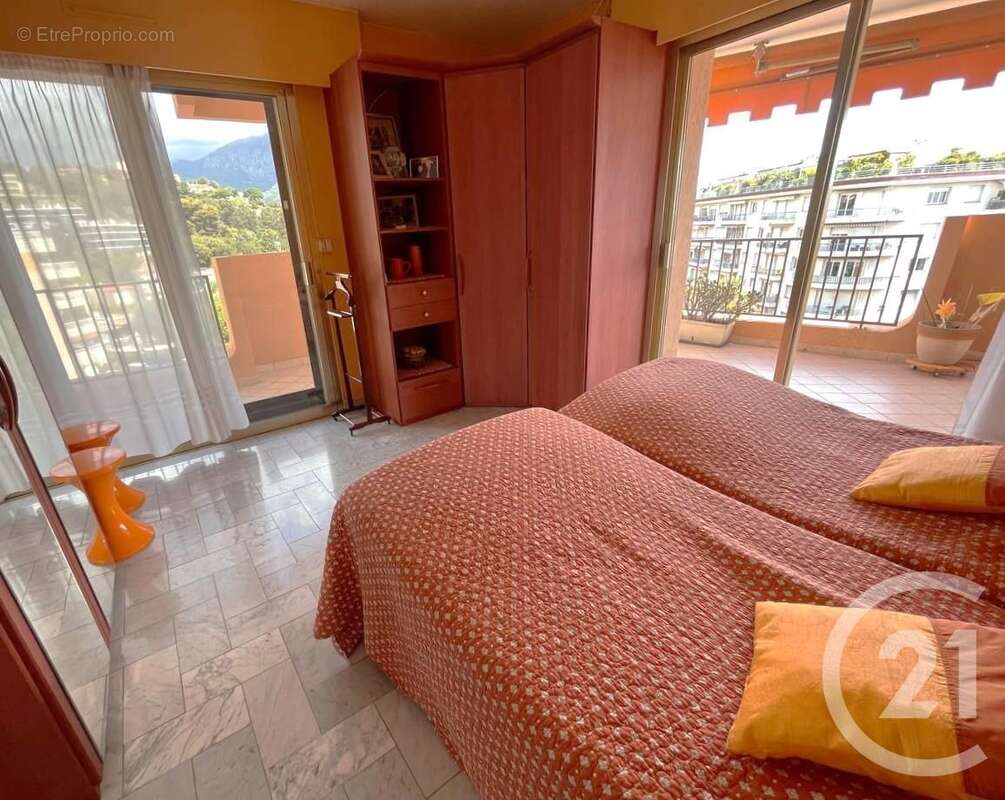 Appartement à ROQUEBRUNE-CAP-MARTIN