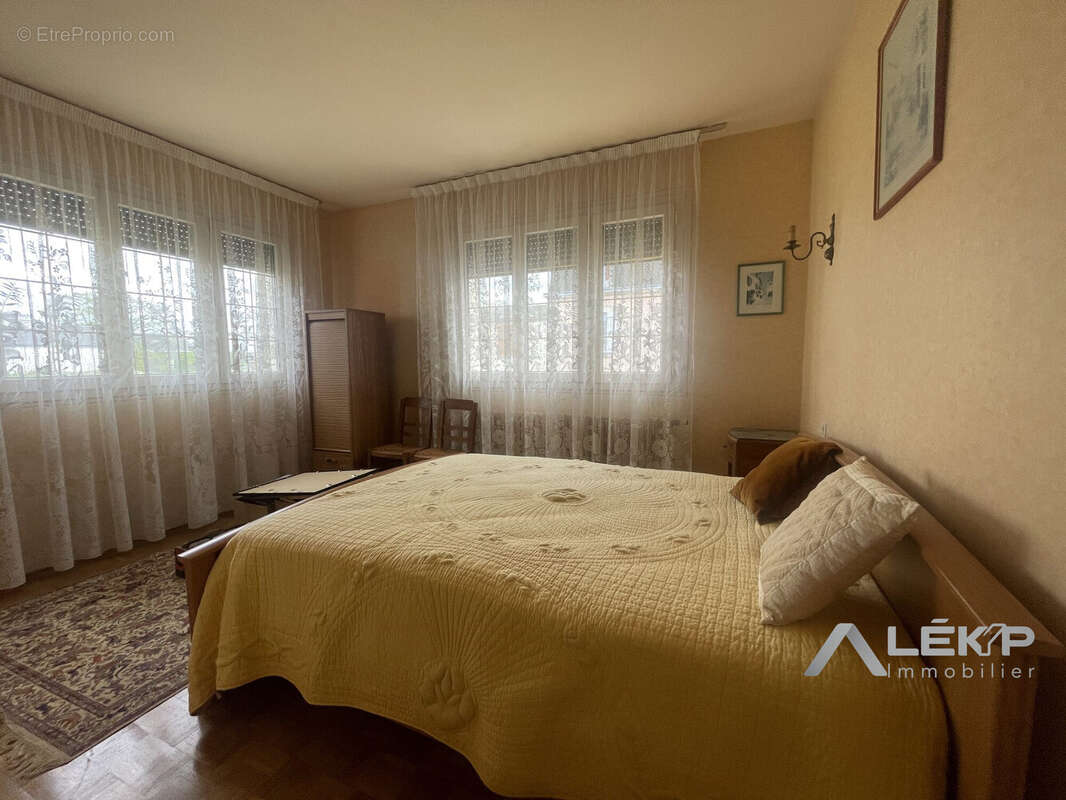 Maison à ROCHETREJOUX