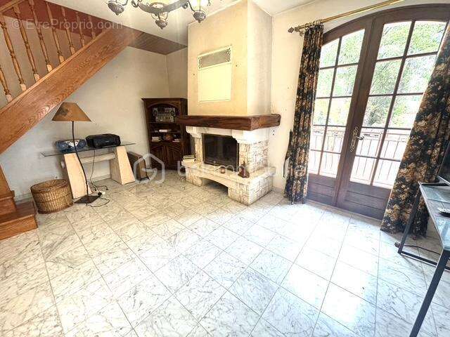 Maison de 268 m2 - 2185 de terrain - vinon sur verdon - photo 5