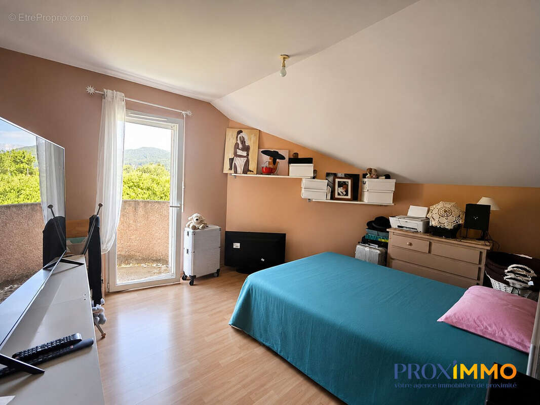Maison 107 m² à Apprieu  - photo 9