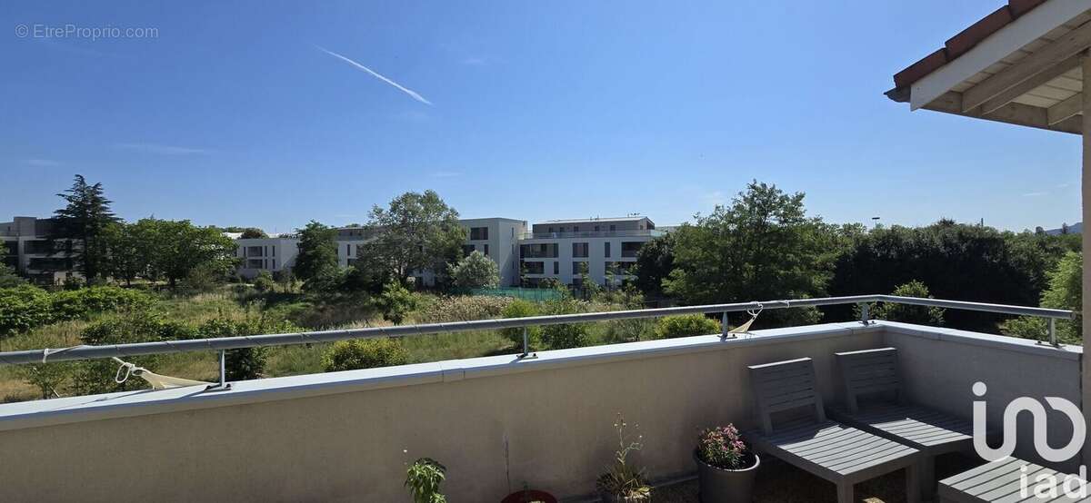 Photo 8 - Appartement à RILLIEUX-LA-PAPE