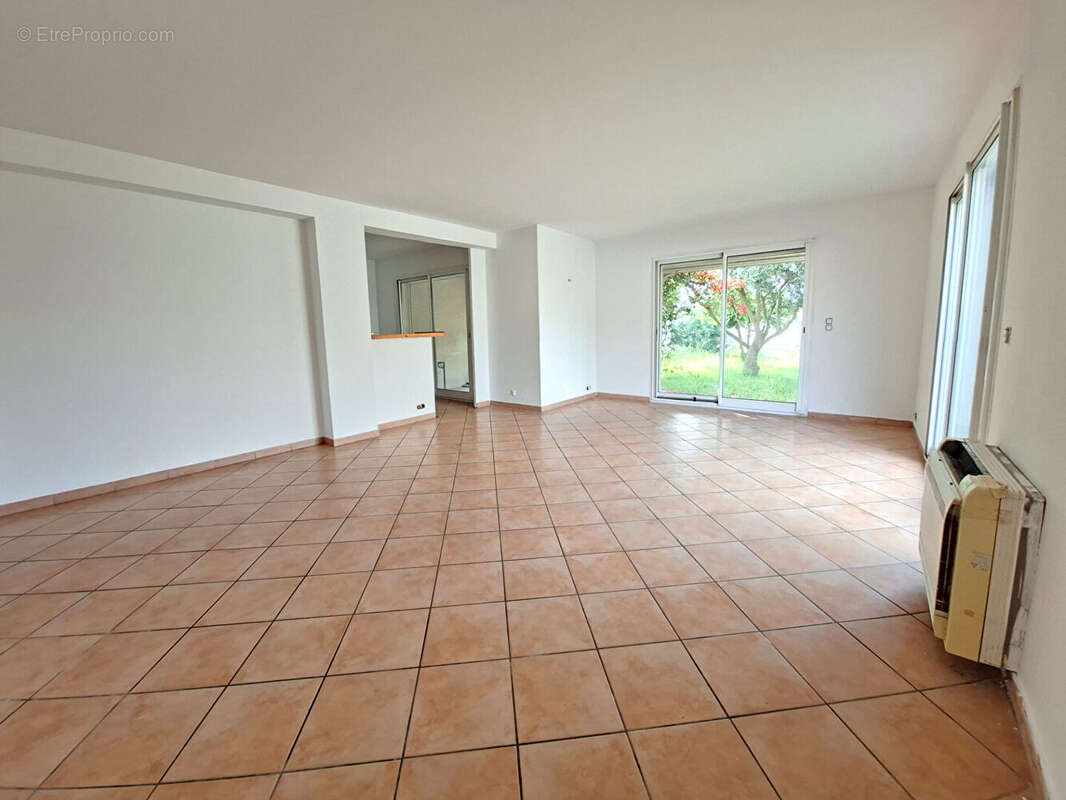 Maison à CANET-EN-ROUSSILLON