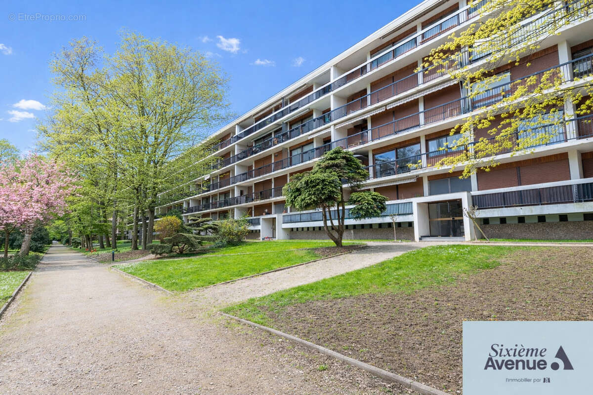 Appartement à CHILLY-MAZARIN