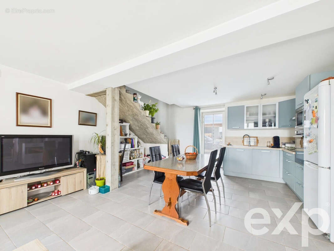 Maison à SAINT-GEORGES-D'ESPERANCHE